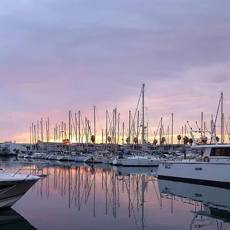 16 Le Cap D'agde Avec Parking Privé Proche Du Centre Appartement
