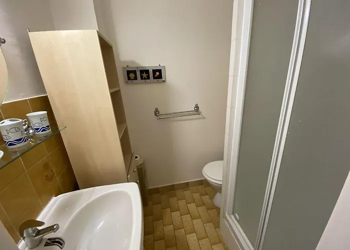 16 Le Cap D'agde Avec Parking Prive Proche Du Centre Lejlighed